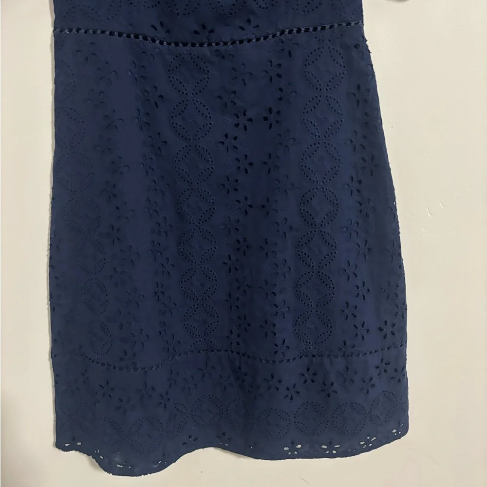 NWOT Women’s Vineyard Vines eyelet Dress Navy Blue Size 4 - Picture 4 of 5